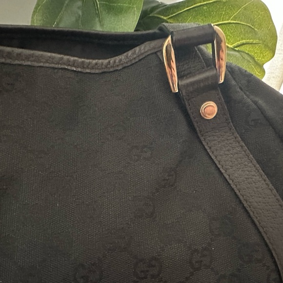 Gucci Black Monogram Shoulder Bag - Picture 6 of 10